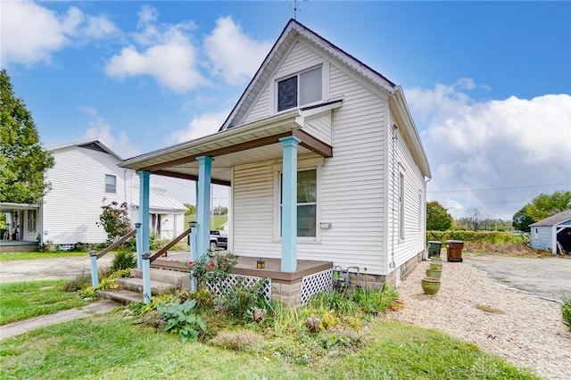 view of front of home featuring a porch