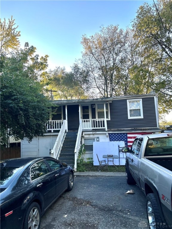 view of front of home featuring a porch