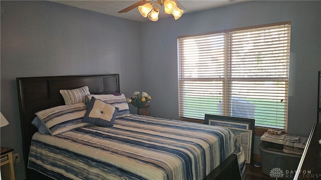 bedroom featuring ceiling fan