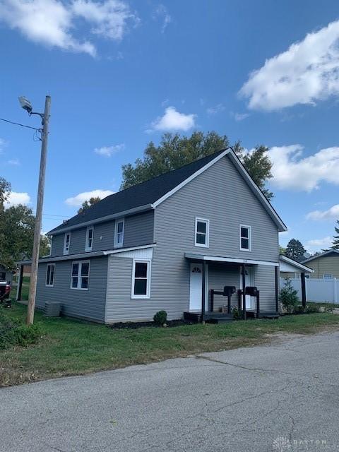 view of side of property