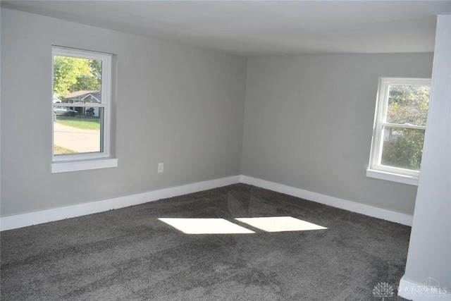 view of carpeted spare room