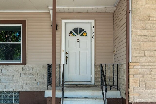 view of property entrance