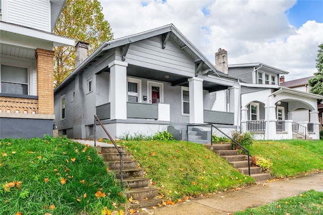 view of front of property with covered porch