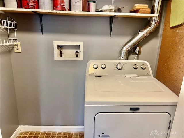 5 Devon Ct, Fairfield, OH 45014 - laundry area featuring washer / clothes dryer and baseboards