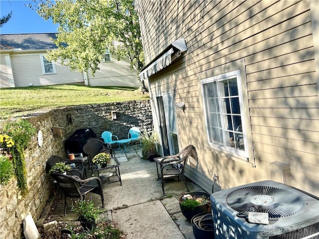 5 Devon Ct, Fairfield, OH 45014 - view of patio / terrace with central air condition unit