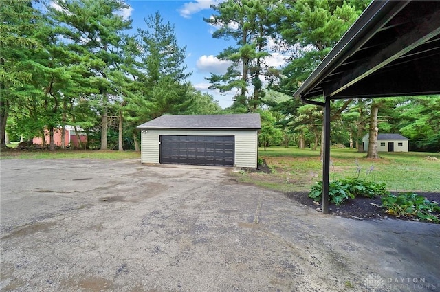 view of detached garage