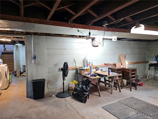 basement with washer and dryer