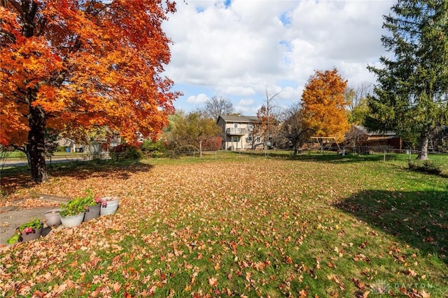 view of yard featuring fence