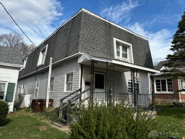 view of front of property