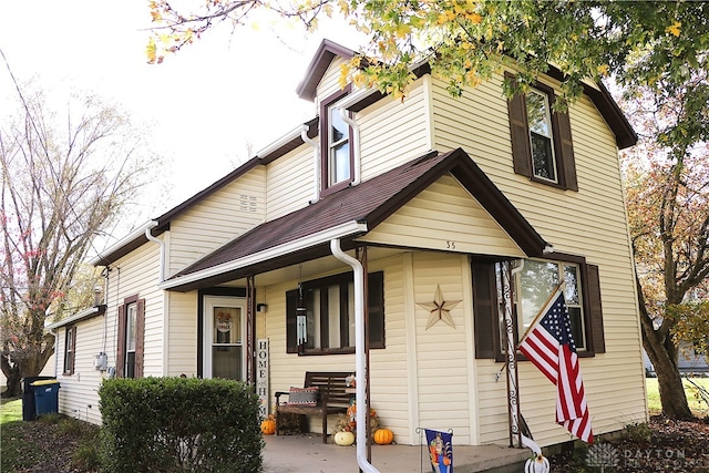 view of front of property