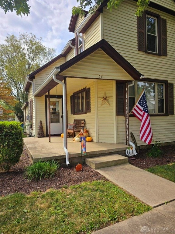 view of front of house with covered porch