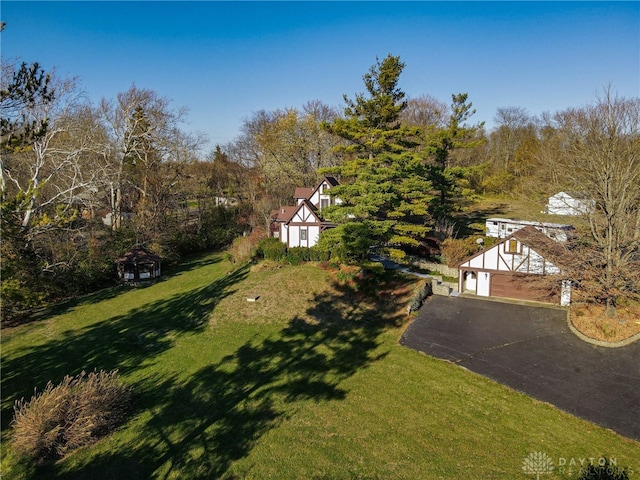 view of yard featuring a garage