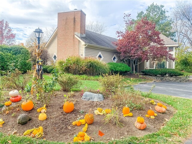 view of side of home