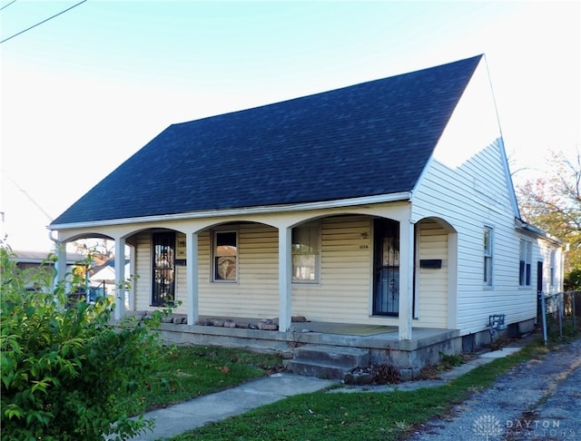 bungalow-style house with covered porch