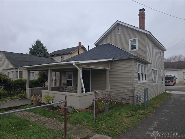 view of front of home with covered porch