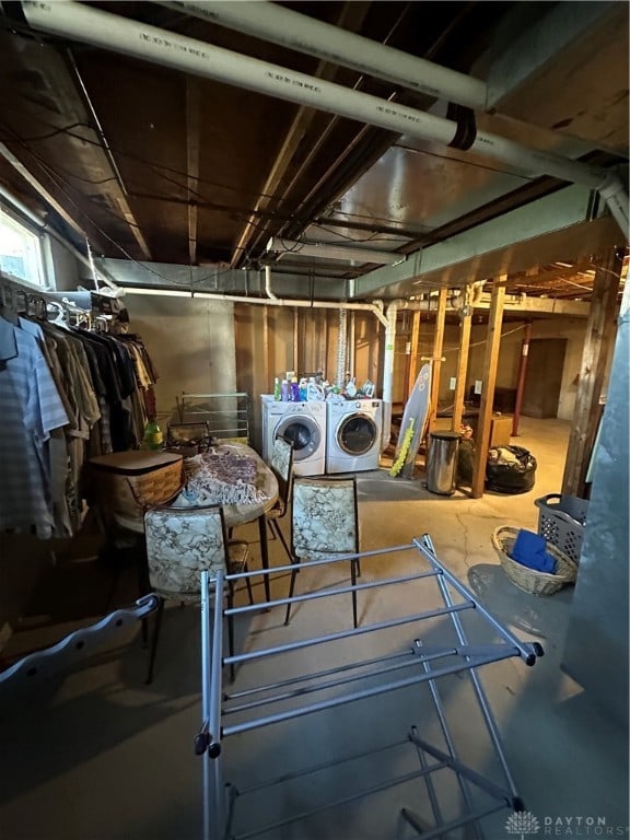 basement with washer and dryer