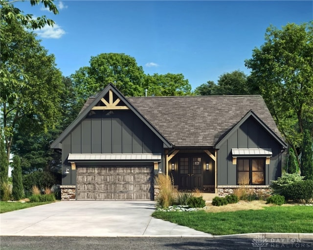 view of modern farmhouse style home