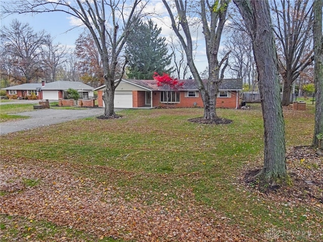 view of yard with a garage