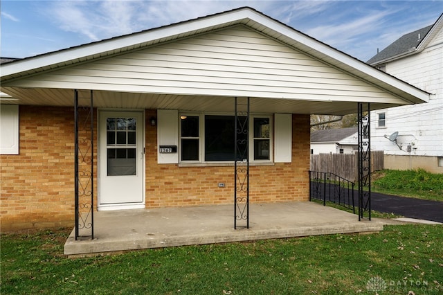 view of front of home featuring a porch