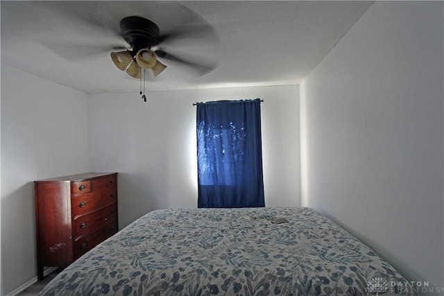 bedroom featuring ceiling fan