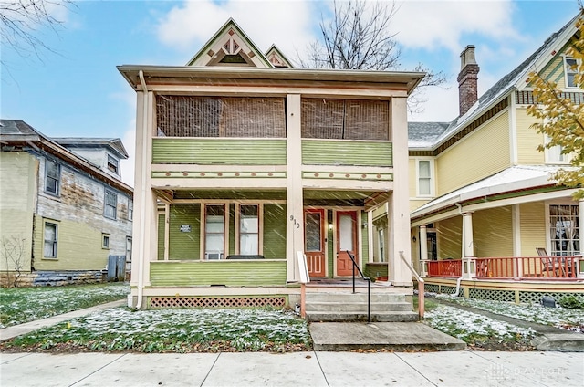 view of front of property featuring a porch