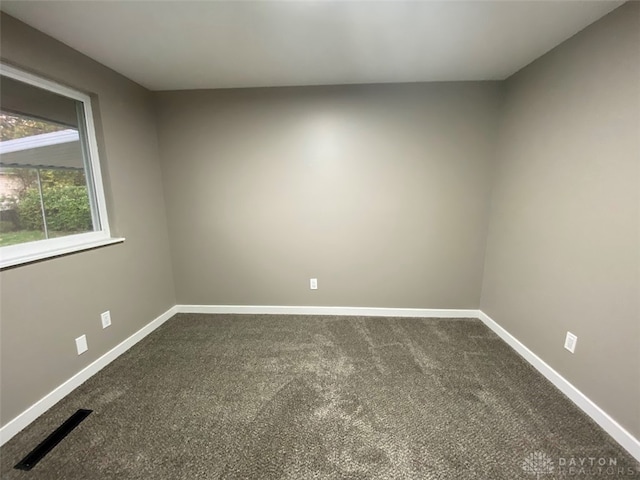 empty room with carpet