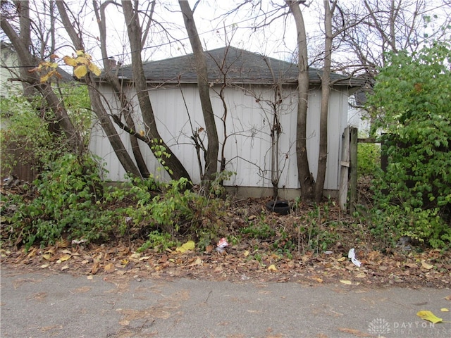 view of side of property