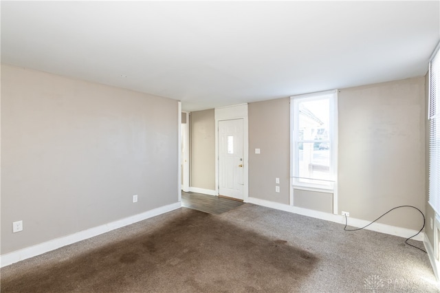 empty room featuring carpet