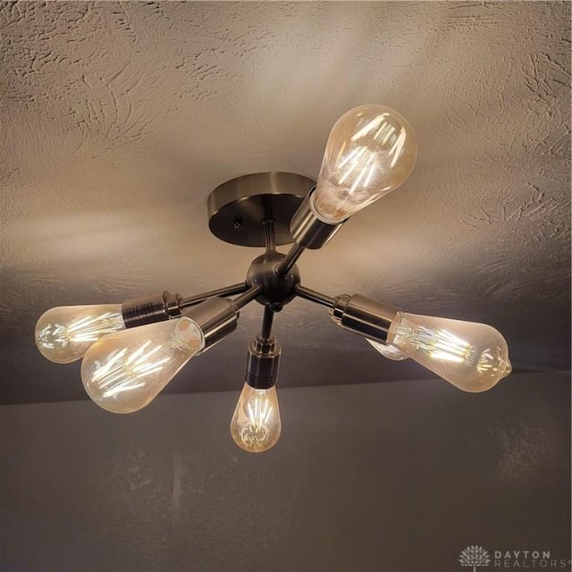 room details featuring a textured ceiling