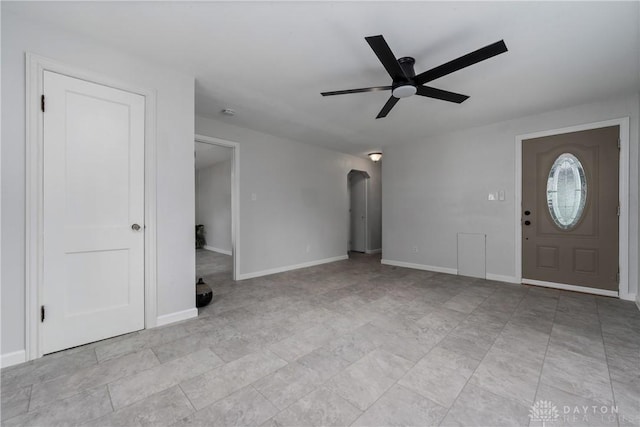 entryway with ceiling fan