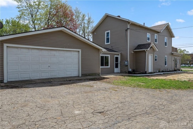 view of front facade with a garage