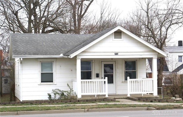 view of front of property featuring a porch