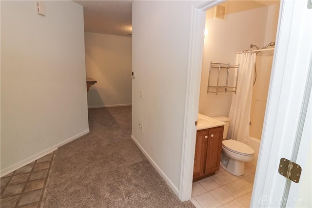 bathroom featuring baseboards, visible vents, toilet, shower / bath combination with curtain, and vanity