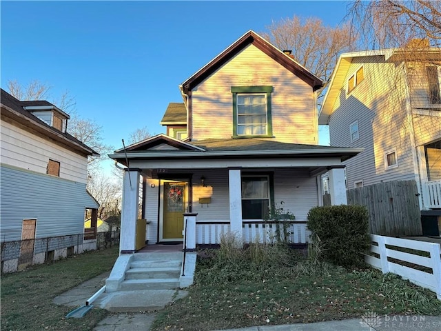 view of front of home featuring a porch