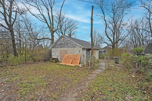 exterior space with an outbuilding