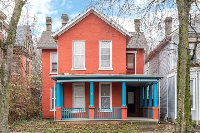 view of front of home featuring a porch