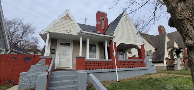 view of front of home featuring a porch