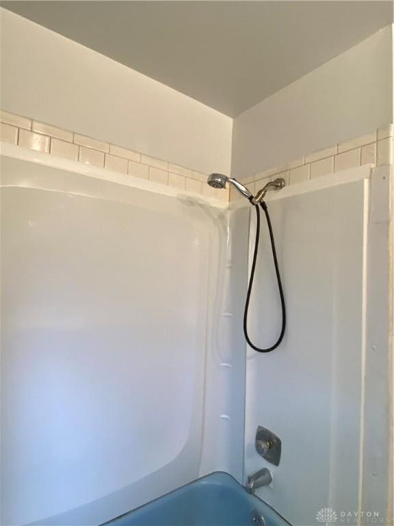 bathroom featuring shower / bathing tub combination