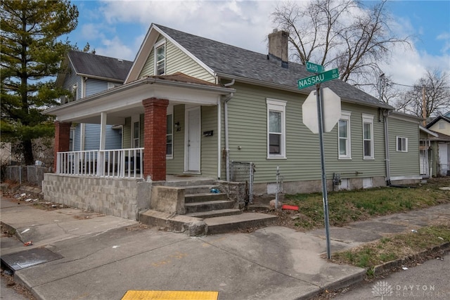 view of front of house featuring covered porch