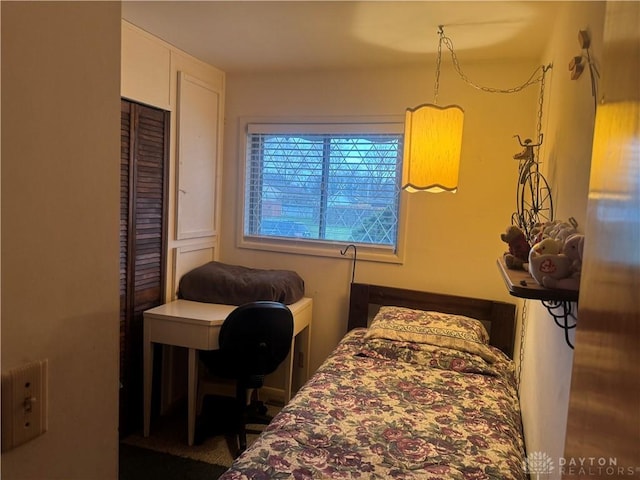 bedroom featuring a closet