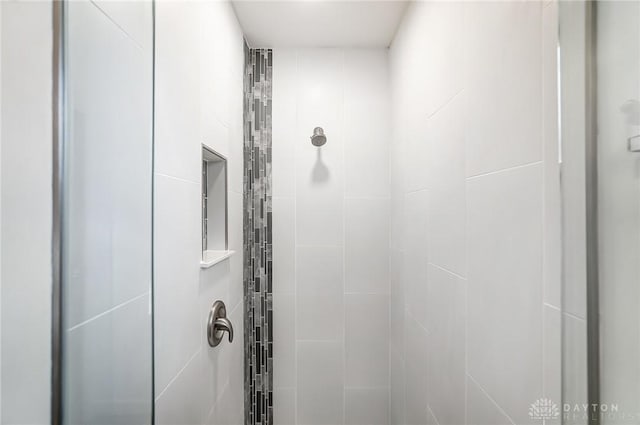interior details with tiled shower