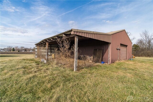 view of outdoor structure featuring a garage