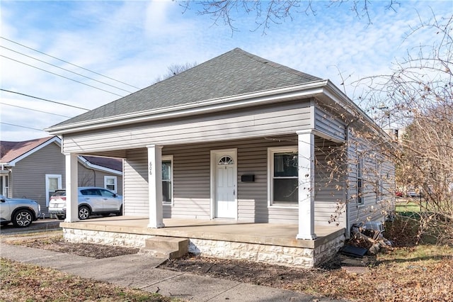 view of front of house featuring a porch