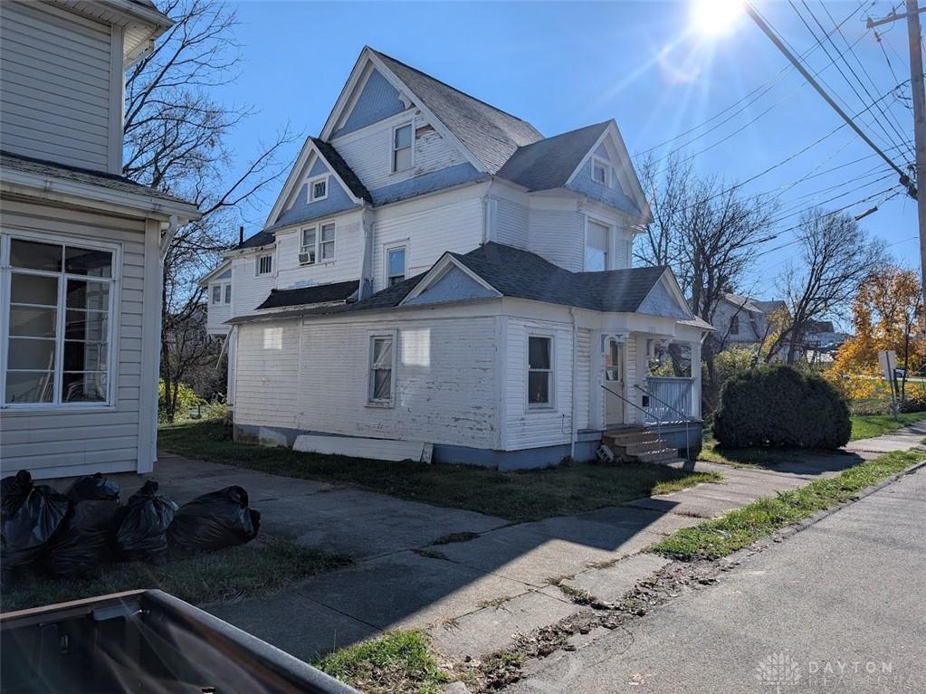 136 N Spring St, Wilmington, OH 45177 - view of home's exterior