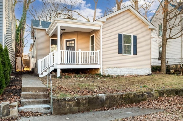 view of front of property featuring a porch