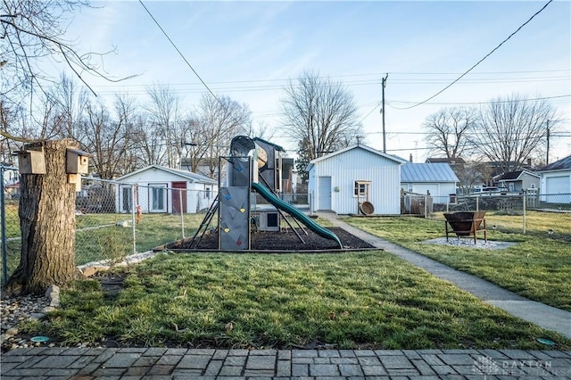 view of jungle gym featuring a yard