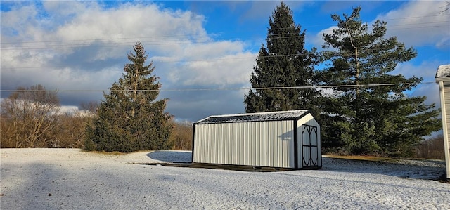 view of outdoor structure