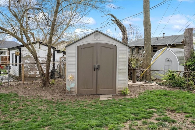 view of outdoor structure with a yard