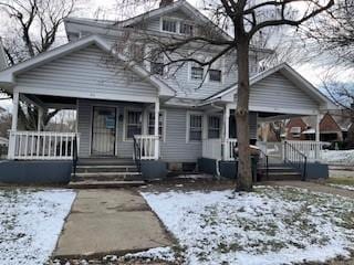 view of front facade featuring a porch