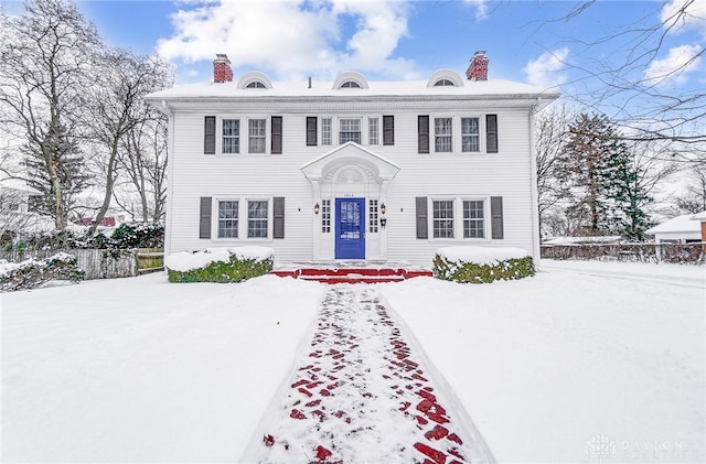 view of colonial inspired home